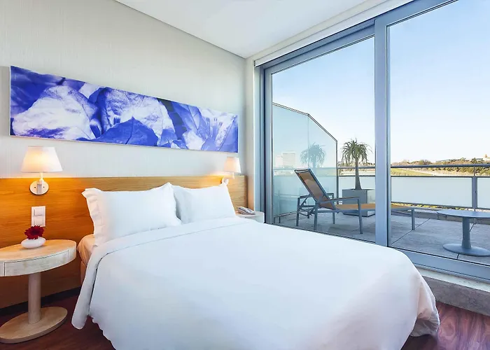 Hf Fenix Garden فندق