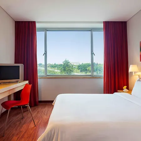 Hf Fénix Garden Hotel 3*