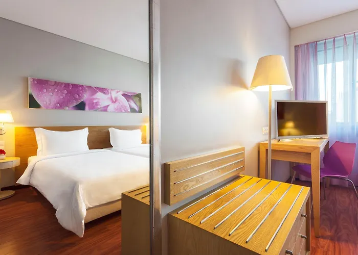 Hf Fenix Garden Hotell 3*