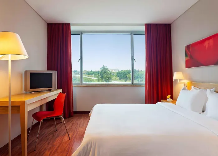 Hf Fenix Garden Hotell 3*