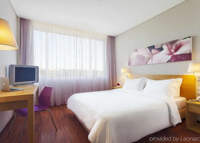 Hotell Hf Fenix Garden 3*