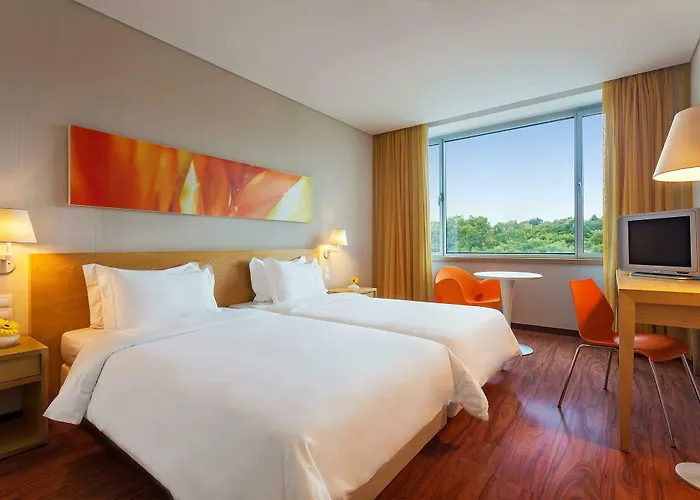 Hf Fenix Garden Hotell